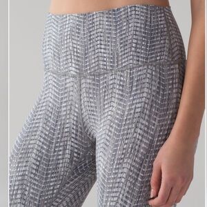 Lululemon Wunder Under Hi-Rise 7/8 Tight *25" Luon Arrow Jacquard W5APWS